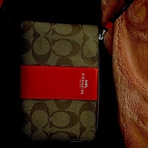 Brand New never used coach wristlet
